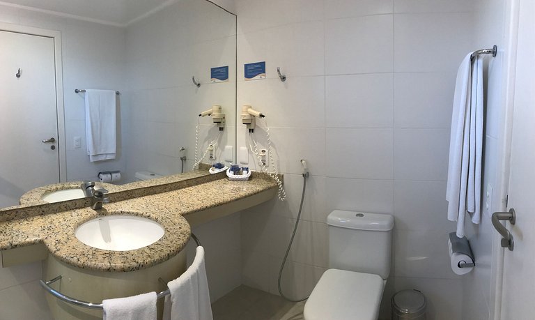 Jurerê Beach Village é Destino Floripa Suite Vista Piscina