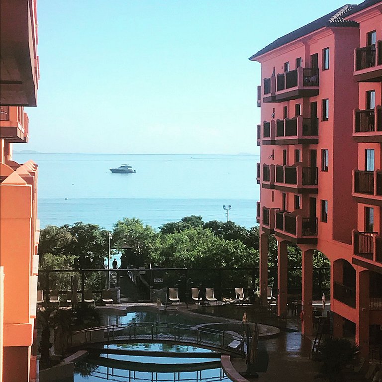Jurerê Beach Village é Destino Floripa Suite Vista Piscina