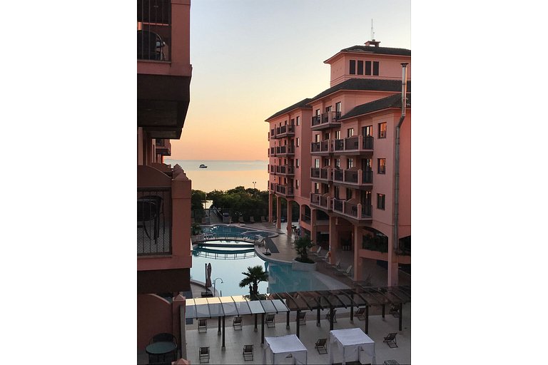Jurerê Beach Village é Destino Floripa Suite Vista Piscina
