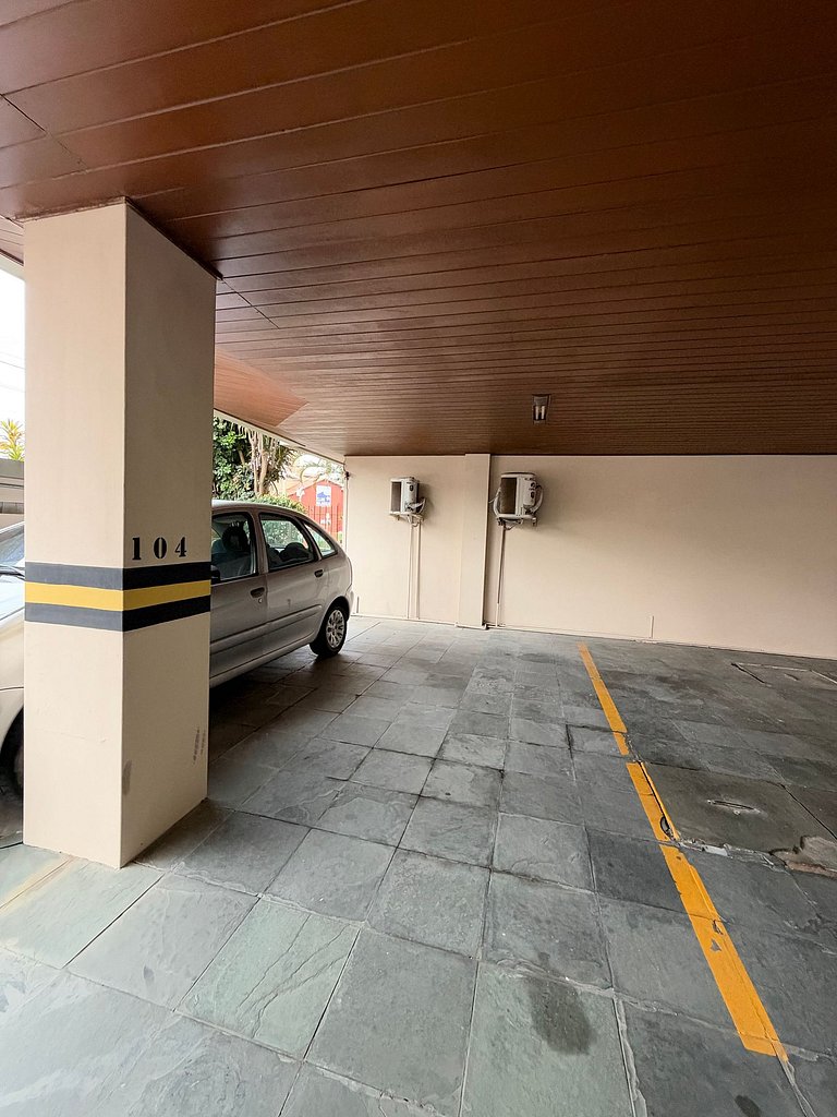 No Coração de Jurerê, uma quadra da praia.
